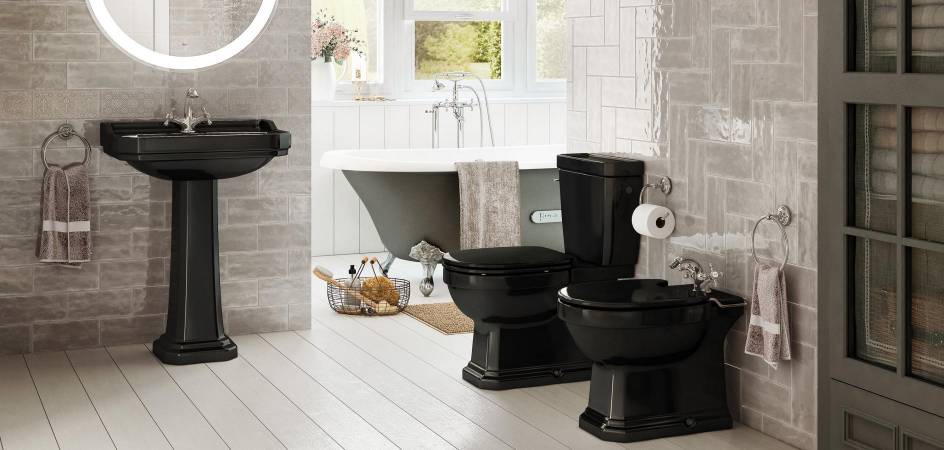 Three ideas to renovate with black sanitary ware | Roca 